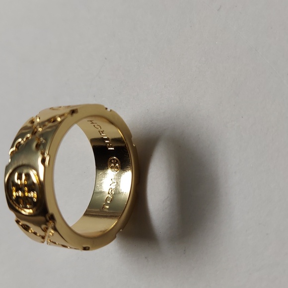 Tory Bruch ICON T MONOGRAM RING Size 8 - Picture 6 of 9